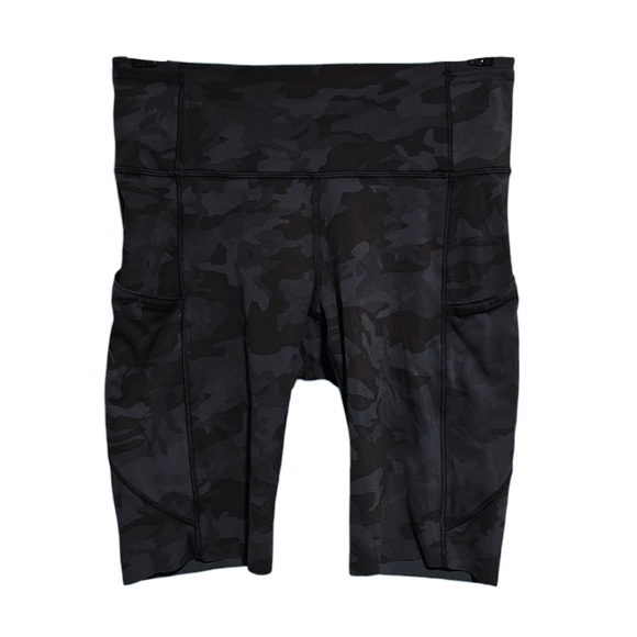 lululemon athletica Pants - lululemon Fast and Free Short Incognito Camo Multi Grey Size 8